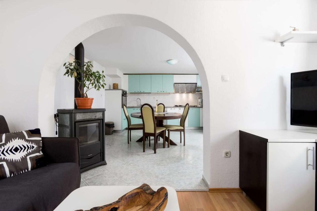 Apartmani Vinko Tribunj-Sovlje Tribunj  Ngoại thất bức ảnh