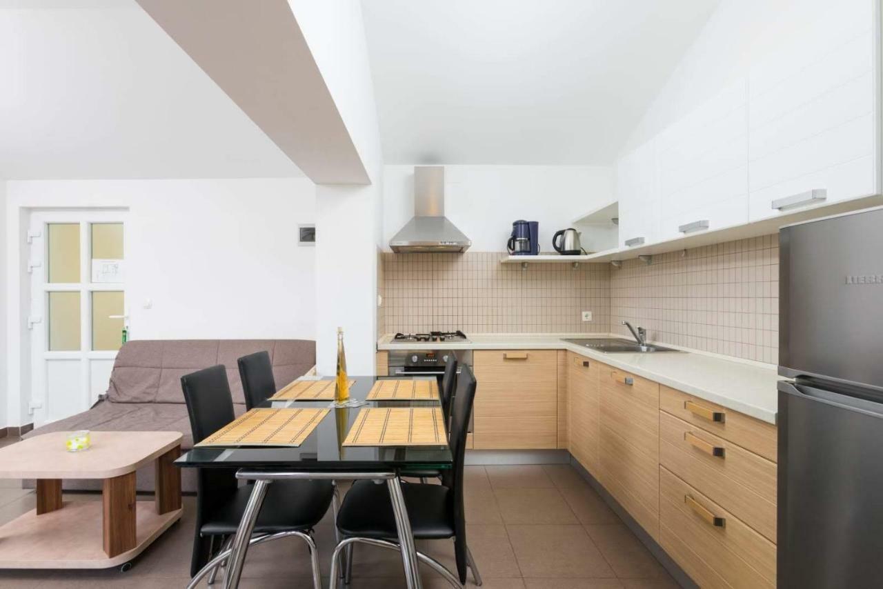 Apartmani Vinko Tribunj-Sovlje Tribunj  Ngoại thất bức ảnh